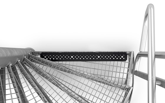 Kontrastmarkierung für Spindeltreppe